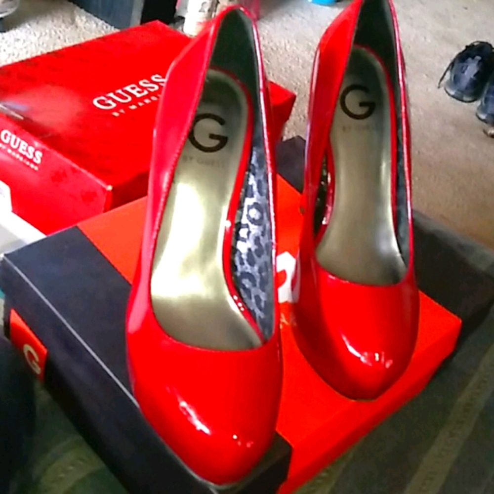 G by Guess platform heels in original box